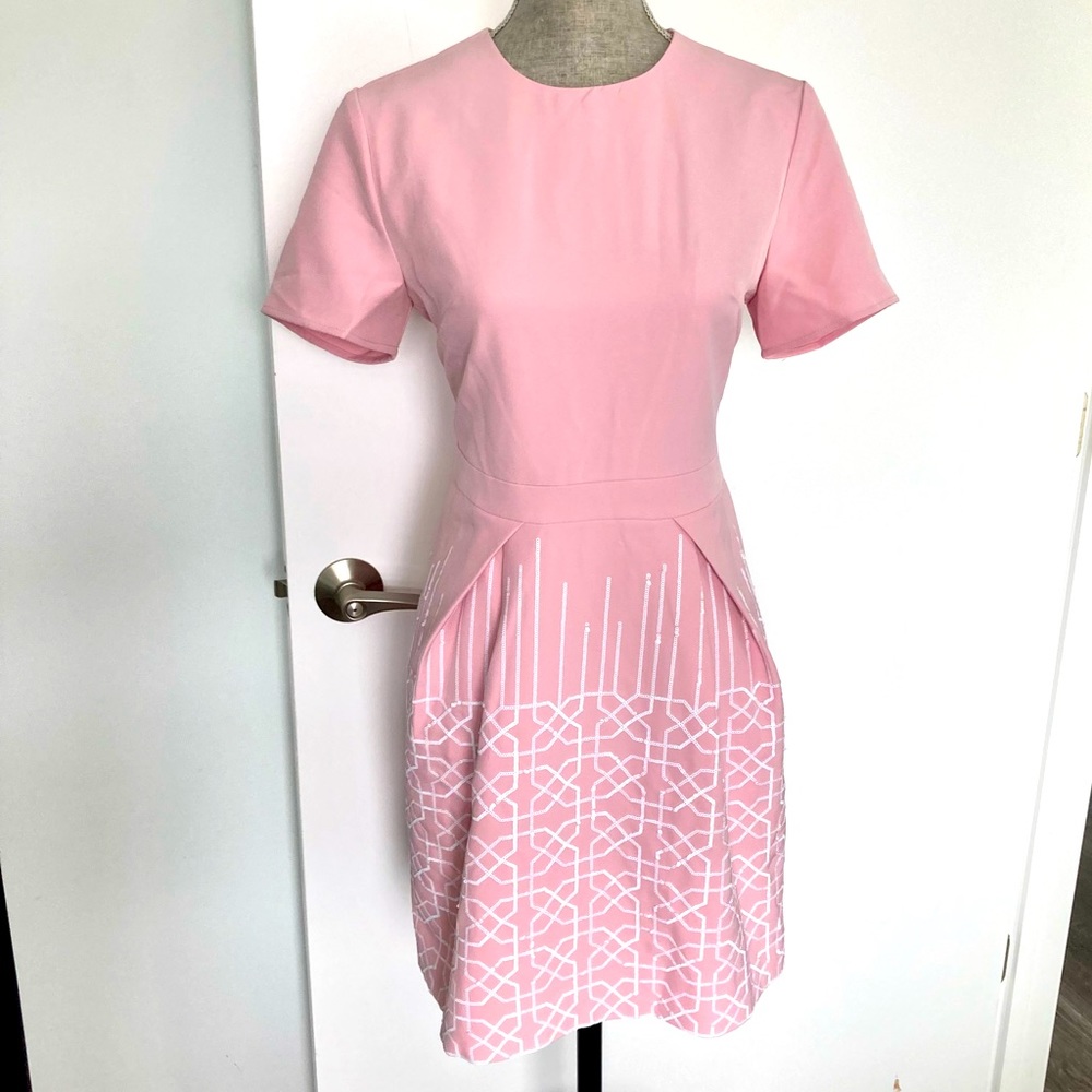 BURRYCO Pink and White Geometric Dress